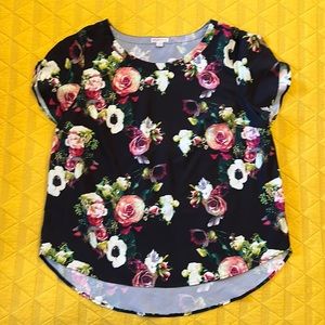Light weight super comfy blouse